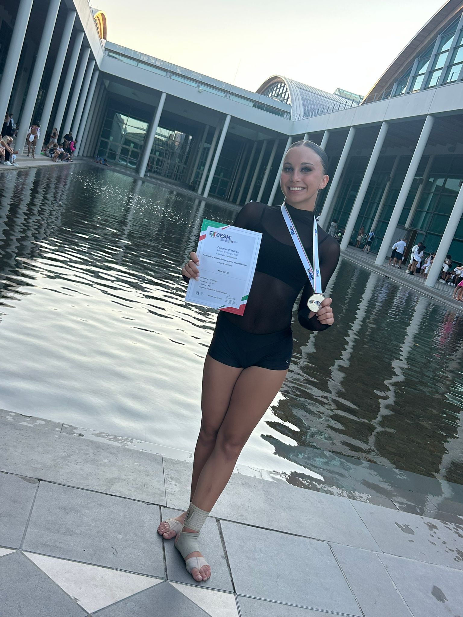 Alice Celli Modern Contemporary 15/16 AS argento Olympia Dance Village