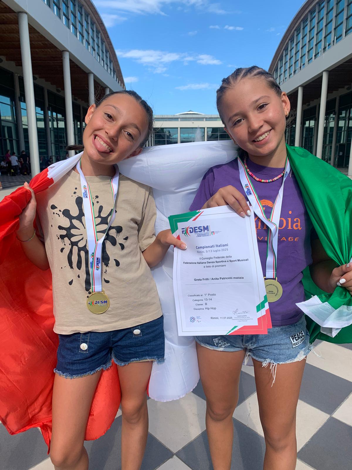 Duo hip hop 13/14 B Greta Frilli e Anita Patricelli bronzo Olympia Dance Village