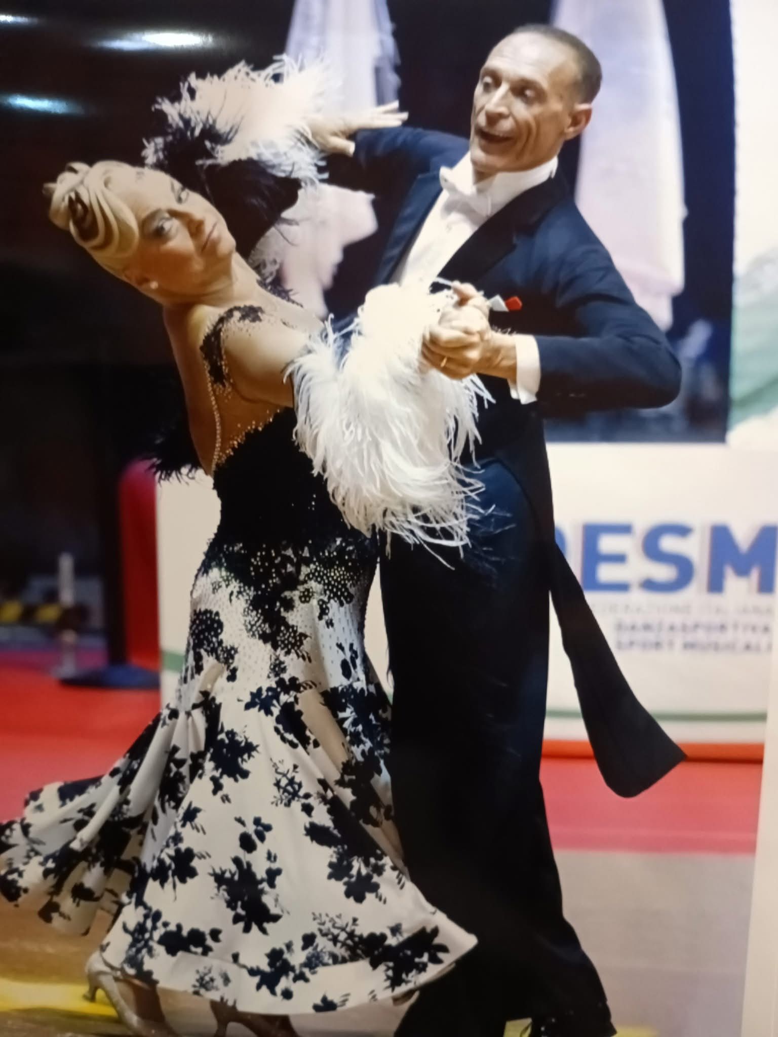 Maurizio Volpi Sabrina Sabatini Secondi classificati 61/64 PD Danze Standard STARLIGHT DANCE STUDIO