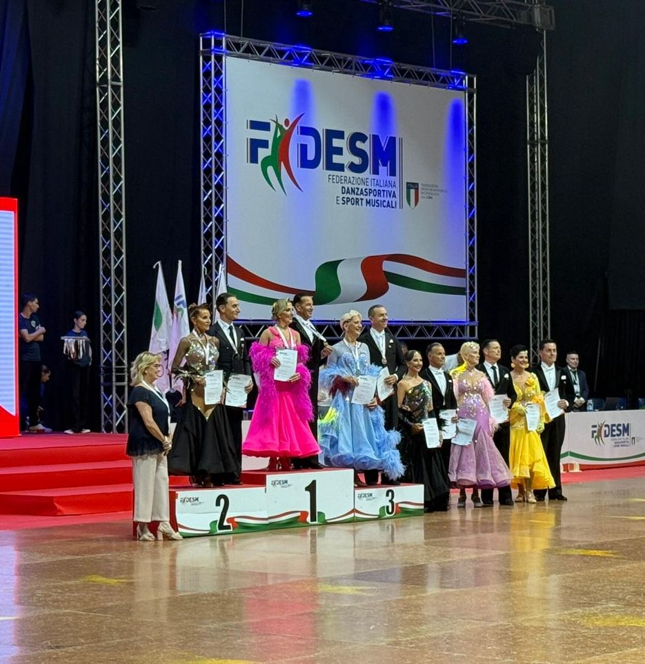 Piero Lassi Sylvia Golini Terzi classificati 70/74 AS STARLIGHT DANCE STUDIO
