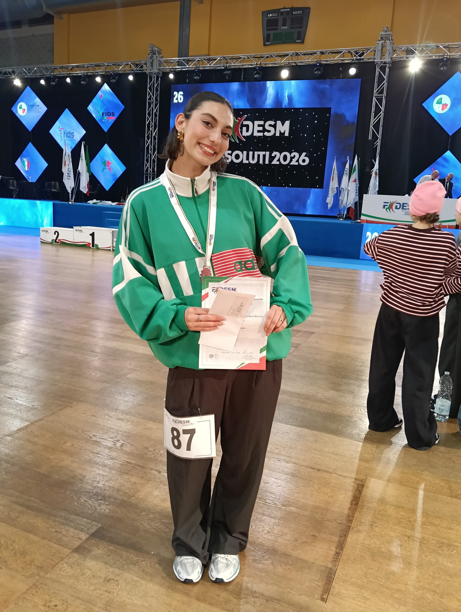 ELEONORA PHILIPPE CATEGORIA OVER 19/29 CLASSE UNICA VICE CAMPIONESSA ITALIANA HIP JOP BATTLE..